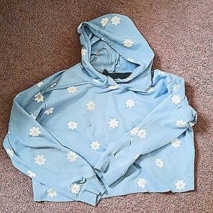 Light blue daisy cropped top